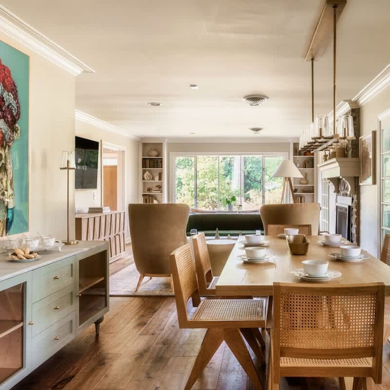 The Howell House: 5BR Countryside Retreat